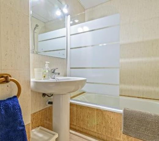 Apartamento&piscina cerca de Barcelona