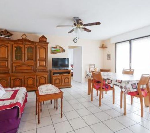 Charming and large flat with balcony 3 min to Sallanches station - Welkeys