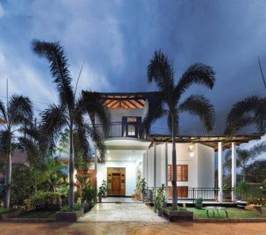 Gold Crown Residence