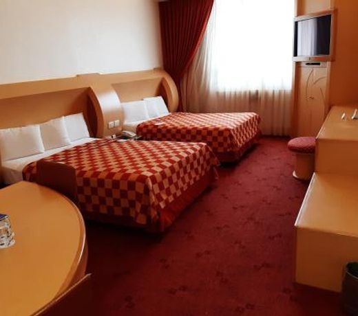 AUTO HOTEL LEGARIA
