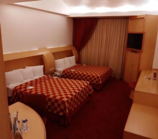 AUTO HOTEL LEGARIA