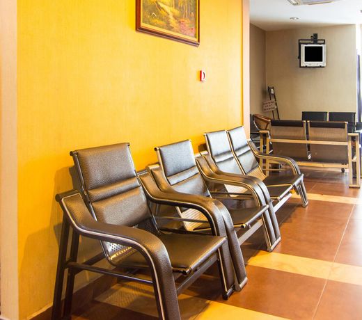 OYO 89408 Royal Hotel