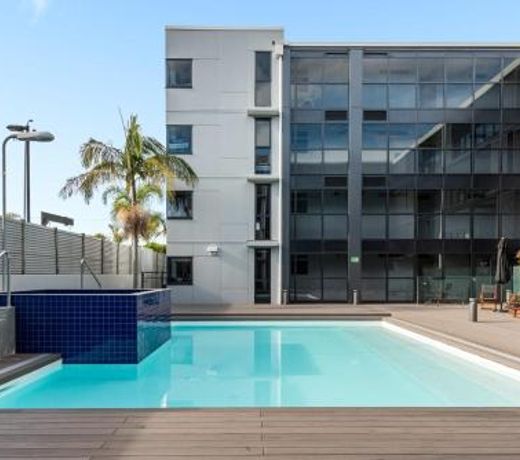 Central Mount Apartment, Quiet and Spacious with Pool