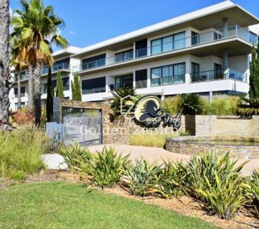 Cavalo Preto Luxury Beach Apartment