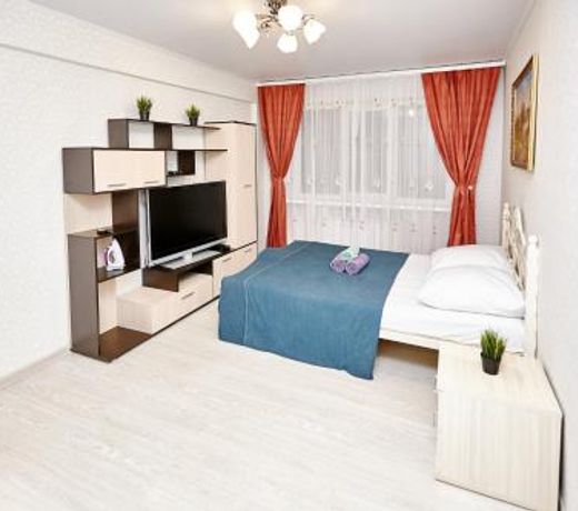 Apartment Bolshevikov 3