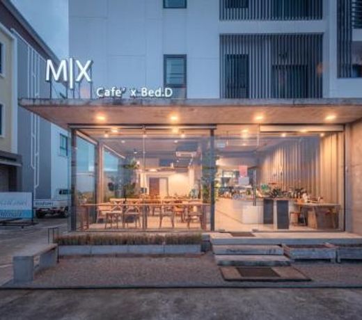 Mix cafe x Bed D