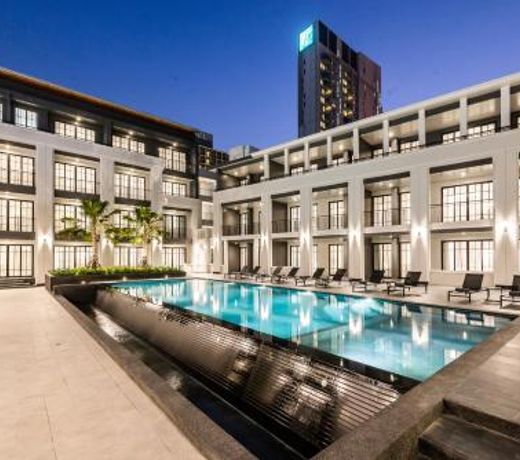 One Patio Hotel Pattaya - SHA Extra Plus