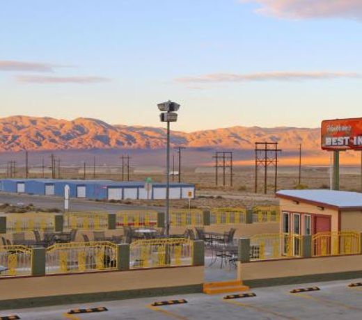 Hawthorne's Best Inn