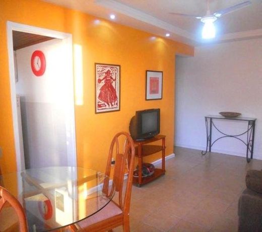 Excelente Apartamento 1/4 e Sala na Barra