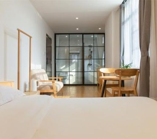 Wander Hostel