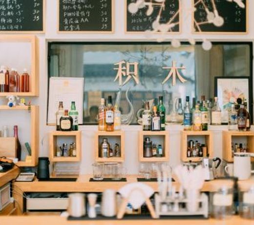 Dali Blocks · Cafe & Travel Hotel