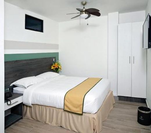 Hotel Cultura Plaza
