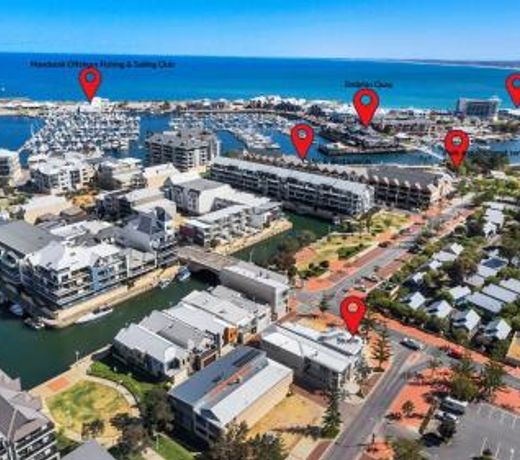 Studio 11 Mandurah Marina