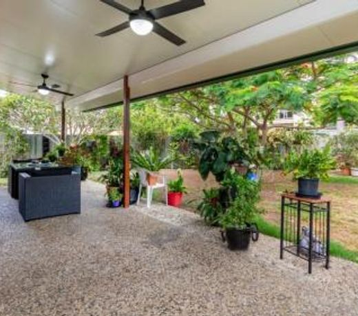 Delightful Duplex on Rose Ct, Bongaree