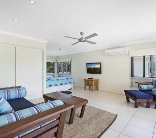 Moreton View