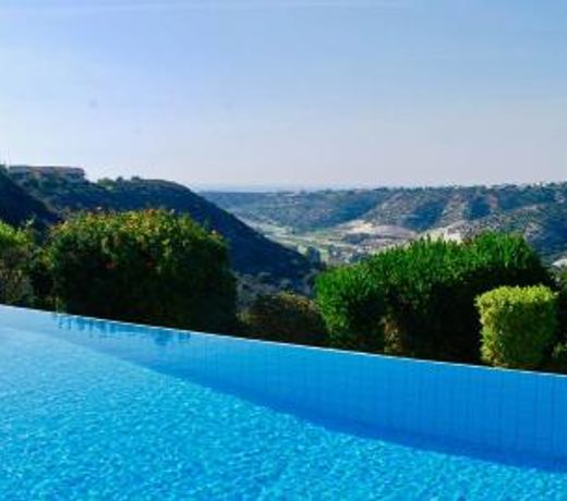 4 bedroom Villa Kourion with private pool, Aphrodite Hills Resort
