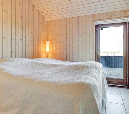8 person holiday home in Hj rring