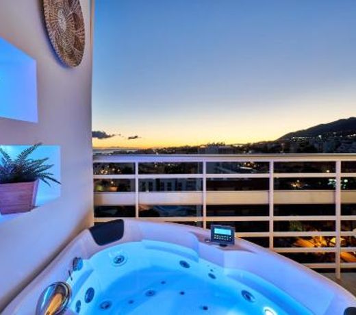SUNSET BEACH Charming apartment with jacuzzi