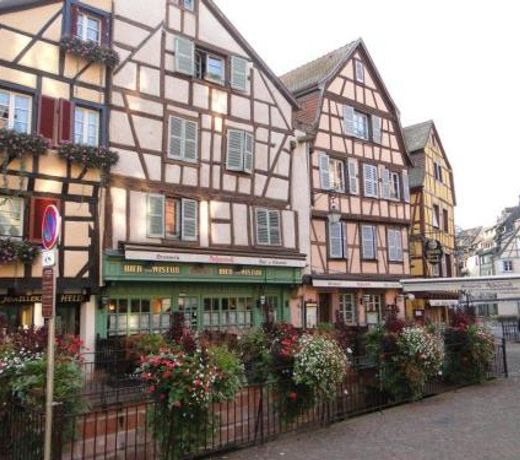 Historical town center cosy flat
