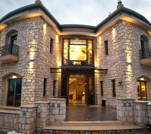 Chateau Rond Suites Boutique Hotel
