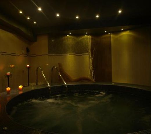 Chateau Rond Suites Boutique Hotel