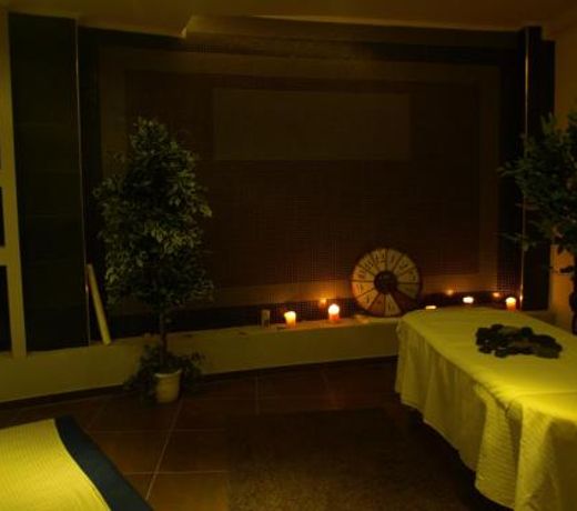 Chateau Rond Suites Boutique Hotel