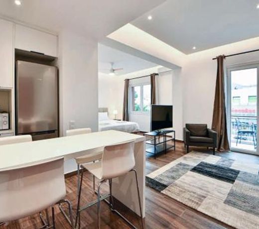 Newly-Luxury-Renovated Suite in Glyfada Centre