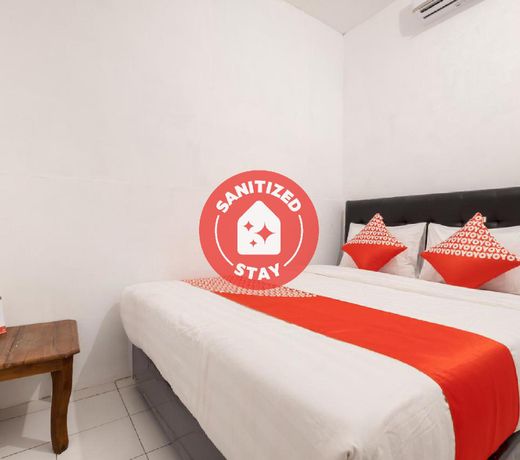 OYO 2394 Hotel Brosta