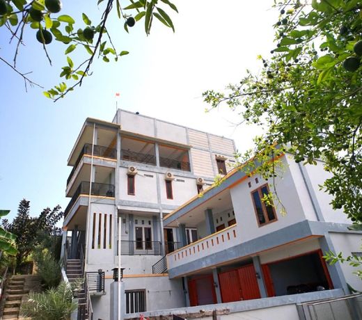 OYO 2343 Winolanto Guest House Syariah