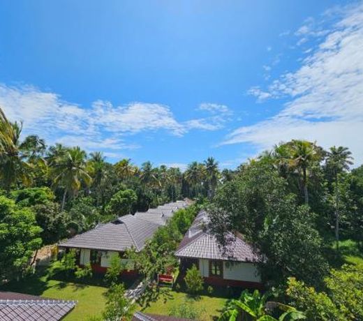 LEISURE VALLEY BEACH RESORT