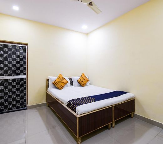 SPOT ON 65715 Gaurav Guest House