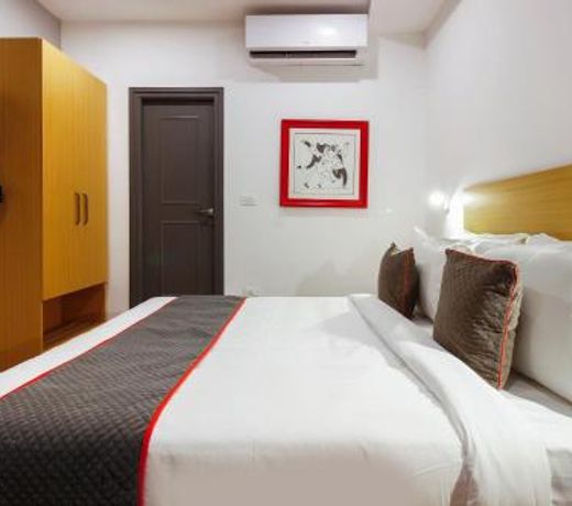 OYO Townhouse RCC Elite 265 Begumpet