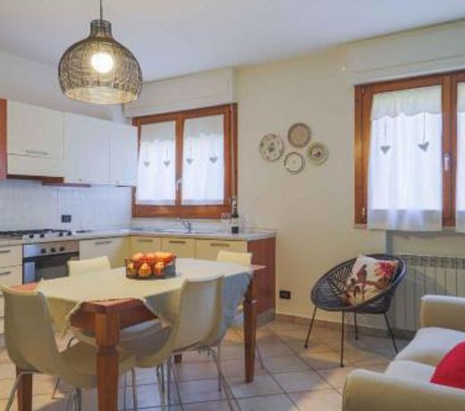 Apartment in Poggibonsi/Toskana 38410