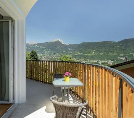 MeranoView Apartments