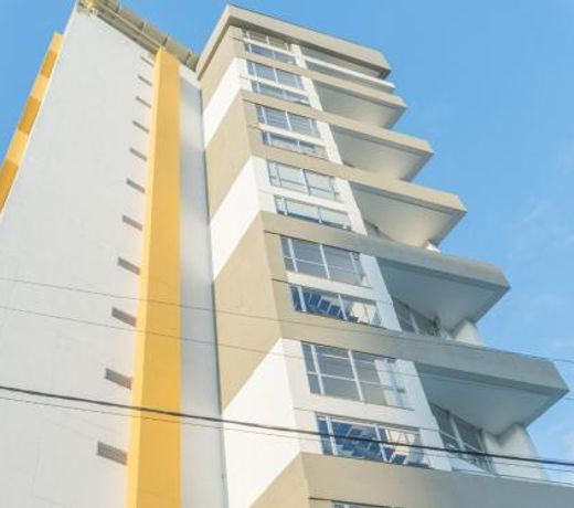 Apartamento Hermoso y Exclusivo en el Norte, Apto 1307 T-2