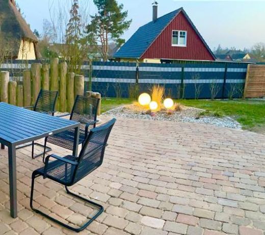 Ferienwohnung Born am DarÃwald EG