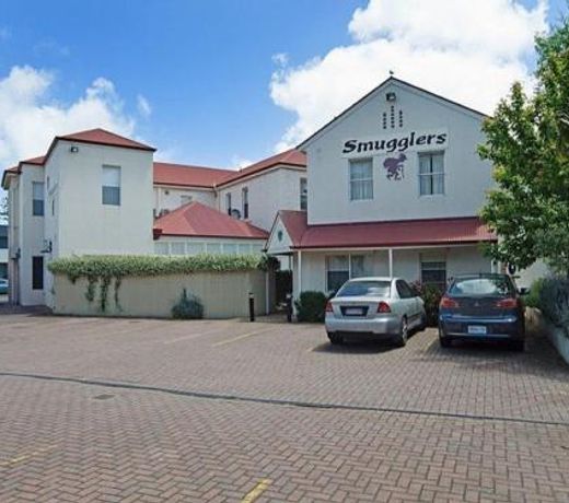Hi 5 Luxury Holiday Apartments