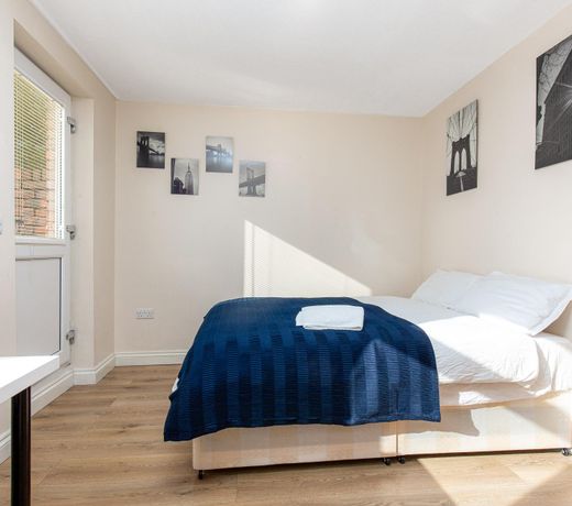 SALTWELL STREET - DELUXE GUEST ROOM 4