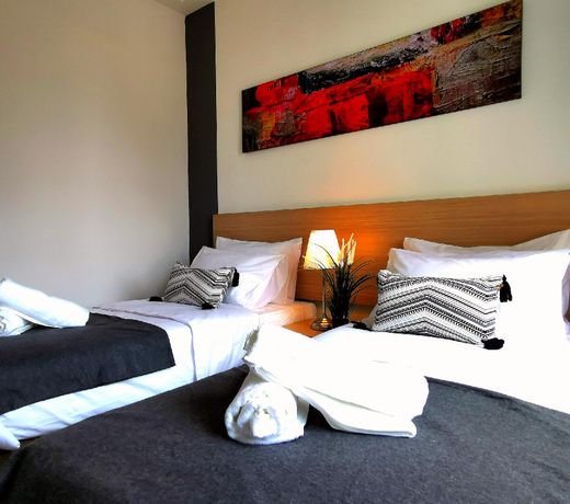 Romantice Condo 2 Room 8 Guest Town Area