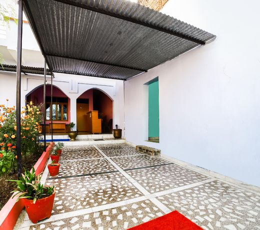 OYO 66449 Cherry Homestay