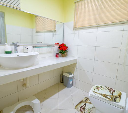 UFH Room #1 for 4-7 Guests