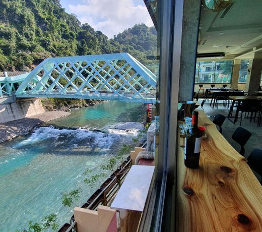 Wulai shuan hot spring house