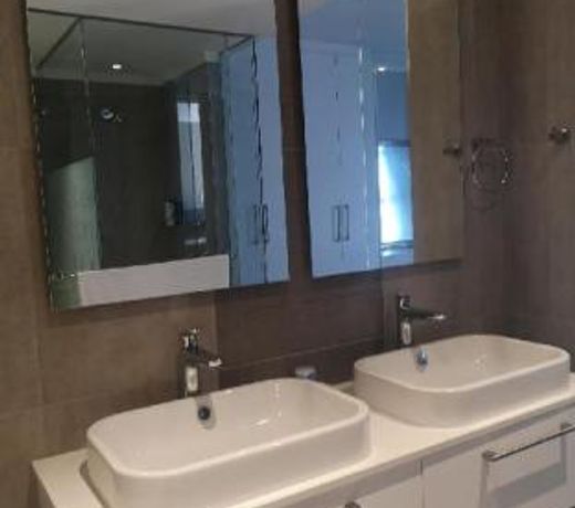 Smart Apartment Four