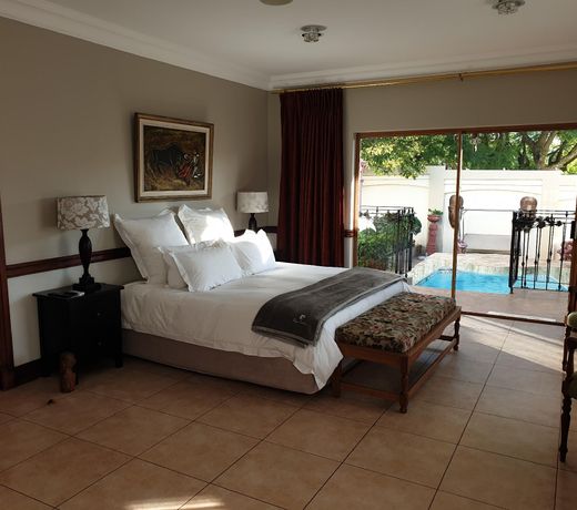 J's Guesthouse
