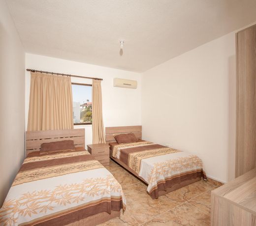 Ha.De.Co. Holiday Apts. B