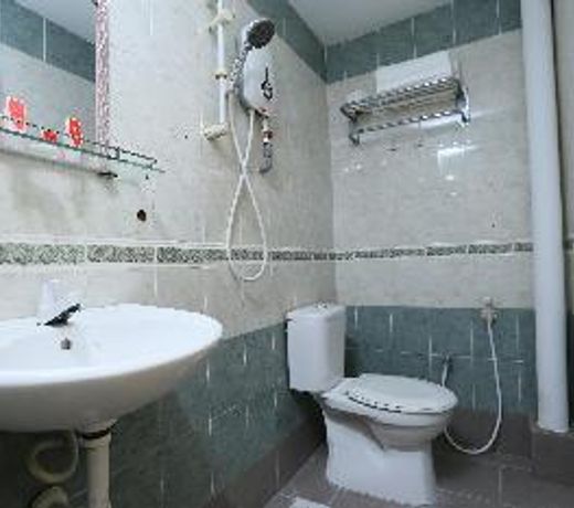 OYO 89672 Eg Hotel Jj