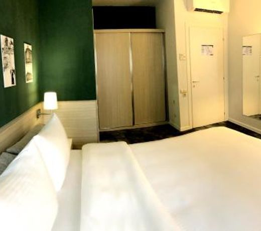 In City Hotel