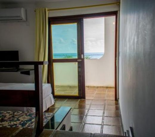 WG Beach Hotel
