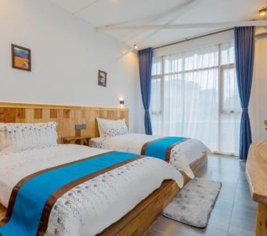ChangShe Wooden House Inn (Tailored local experience recommendation)