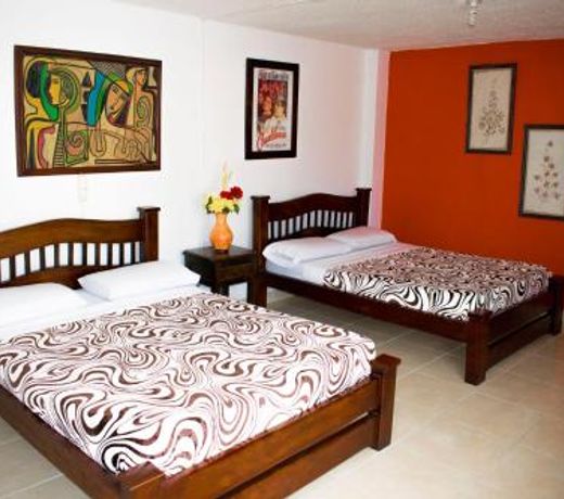 Hotel Toledo Plaza